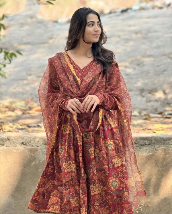 Women Viscose Printed Anarkali Kurta And Pant With Dupatta Set